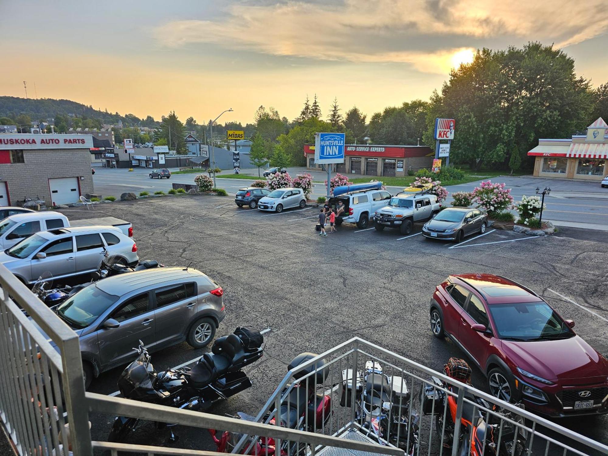 Huntsville Inn ภายนอก รูปภาพ